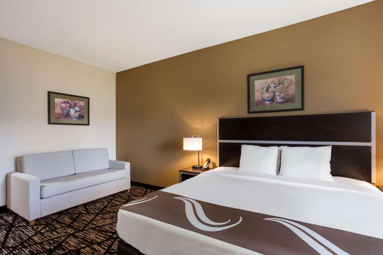 Quality Inn & Suites Pearl-Jackson Extérieur photo