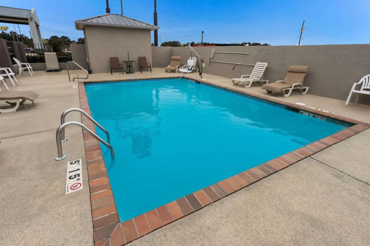 Quality Inn & Suites Pearl-Jackson Extérieur photo