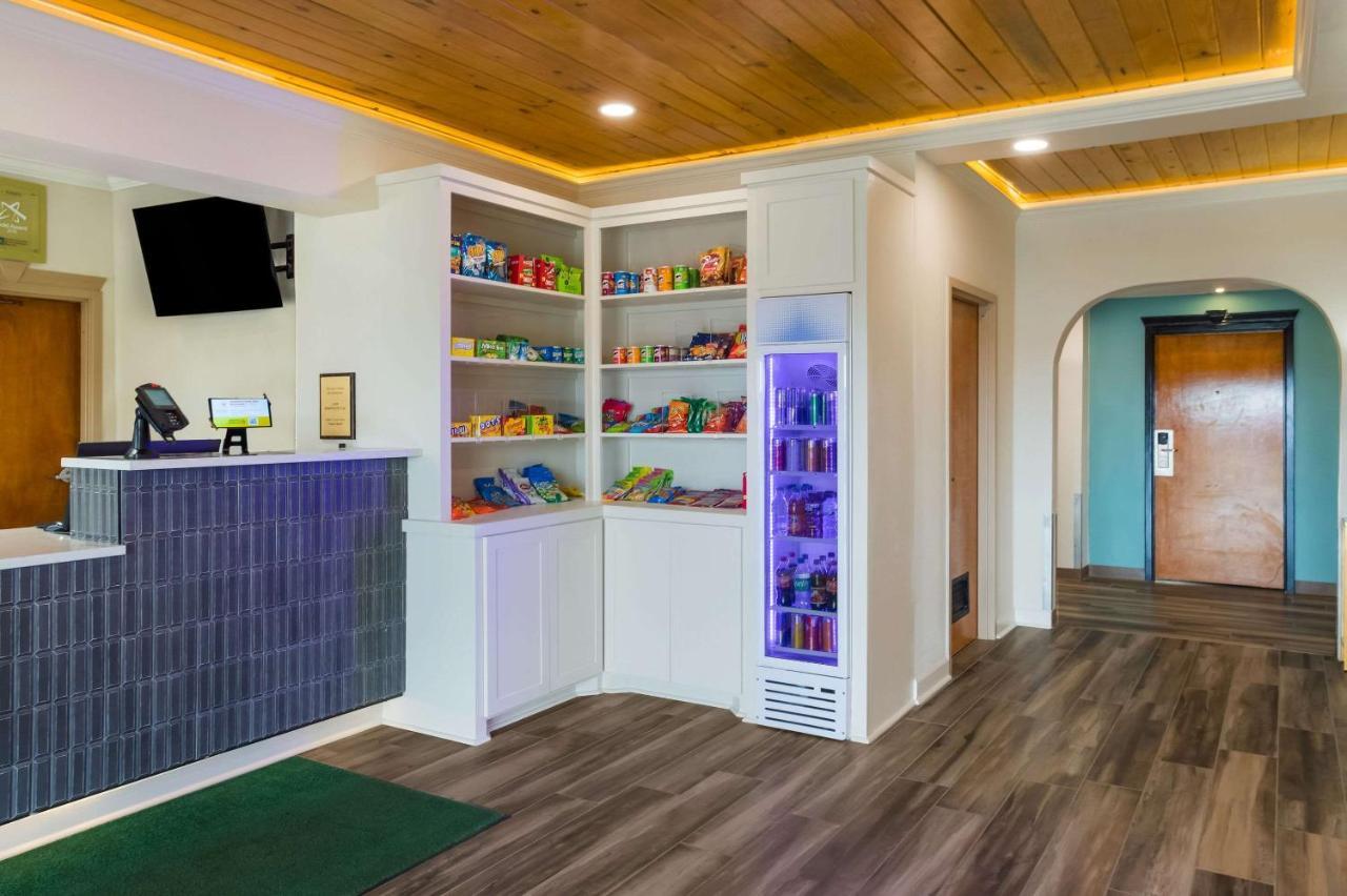 Quality Inn & Suites Pearl-Jackson Extérieur photo