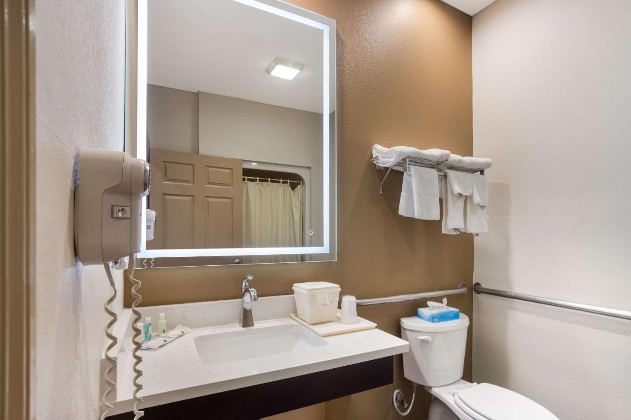 Quality Inn & Suites Pearl-Jackson Extérieur photo