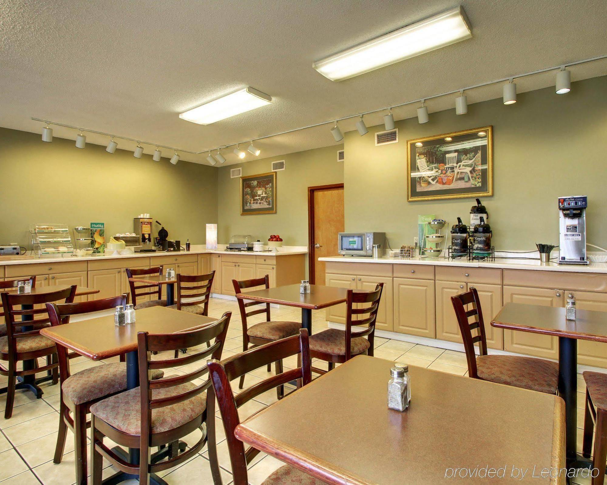 Quality Inn & Suites Pearl-Jackson Extérieur photo